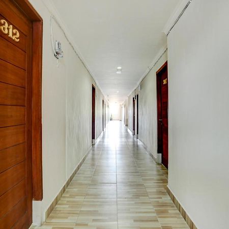 Oyo 3950 The Ratna Hotel Кута Экстерьер фото